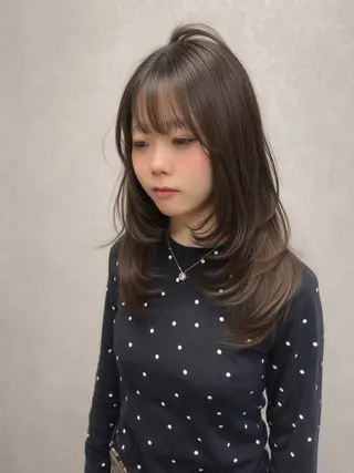 ロング カラー AIRI layer cut hairのヘアスタイル