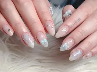 ネイル &ME ネイルサロンのネイルデザイン