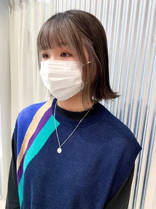 ショート カラー ヘアアレンジ yuka .のヘアスタイル