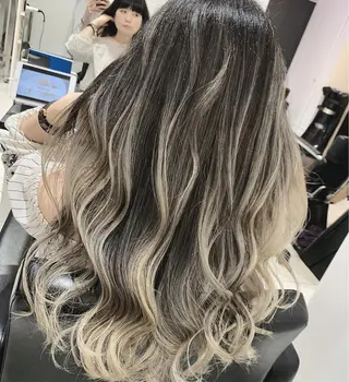 ロング カラー ヘアアレンジ 阿部 圭悟のヘアスタイル