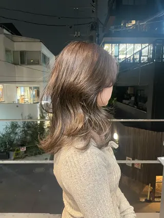 ミディアム 小澤 わかなのヘアスタイル