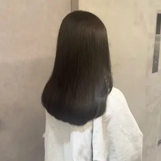 カラー 平山 結実のヘアスタイル