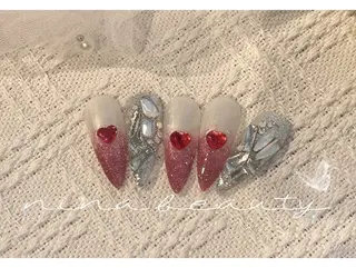 ネイル NinaBeauty リリのネイルデザイン