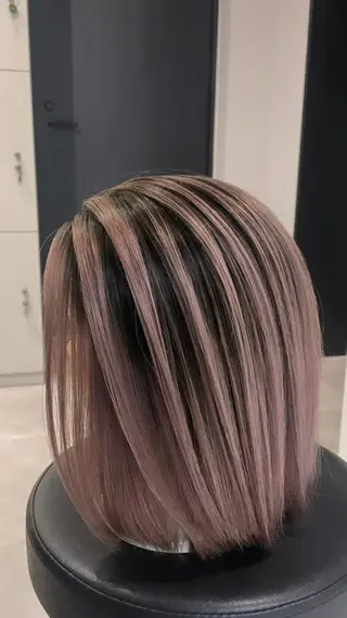 ミディアム カラー ブリーチ👩🦳/ ✂︎MANAMIのヘアスタイル