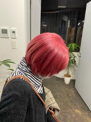 ショート カラー ミルクティー× グレージュMOMOのヘアスタイル
