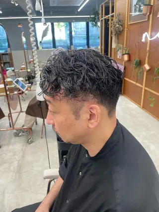 パーマ メンズ 鶴井 美空のヘアスタイル