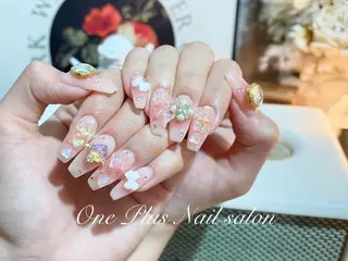 ネイル One Plus Nail Salonのネイルデザイン