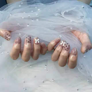 ネイル パーツ全部¥110 サロンミミのネイルデザイン