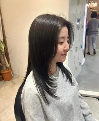 ロング Sanctuary with Edenのヘアスタイル