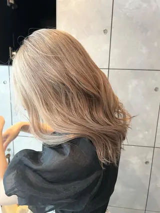 セミロング カラー ヘアアレンジ ネイル 🌈インナーカラー ‘ショウマ’🌈のヘアスタイル
