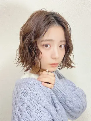 ミディアム カラー パーマ 🦋透明感カラー🦋 なつやのヘアスタイル