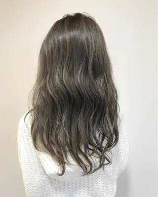 ロング カラー Miru by INCE HAIRのヘアスタイル