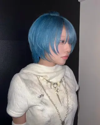 ショート AIRA/ブリーチ /透明感カラーのヘアスタイル