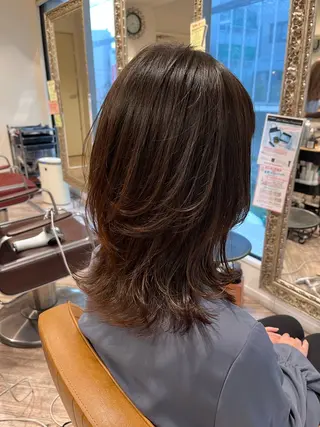 セミロング 五十嵐ゆり 美髪カラー　武蔵小杉のヘアスタイル