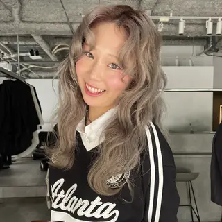 ロング カラー ハイトーンカラー 🌟 ミキのエステ・リラクイメージ