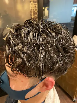 ショート パーマ メンズ Tribeaut所属・小山 真弥のヘアスタイル