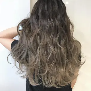 ロング カラー ヘアアレンジ 【公式】amble luxe池袋東口🩷のヘアスタイル