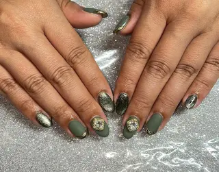 ネイル VIERU 🌈🎀💖のネイルデザイン