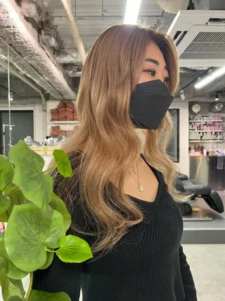 ロング カラー ハイトーン&髪質改善 &韓国エクステ🤎のヘアスタイル