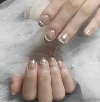 ネイル &ME ネイルサロンのネイルデザイン