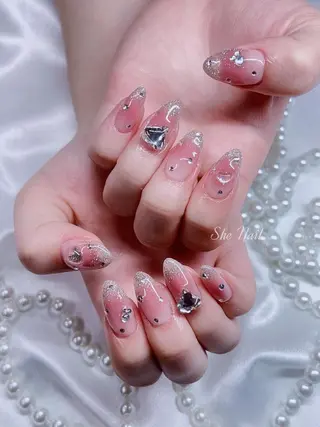 ネイル She   Nail所属・ISA_ BELLAのネイルデザイン