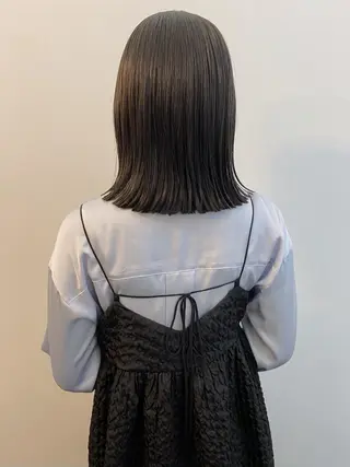 ミディアム カラー 大石 沙季のヘアスタイル