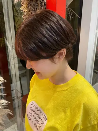 ショート カラー shiro.kobe 森彩華のヘアスタイル