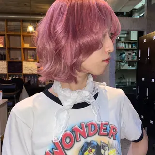 ショート カラー 石坂 日果梨のヘアスタイル