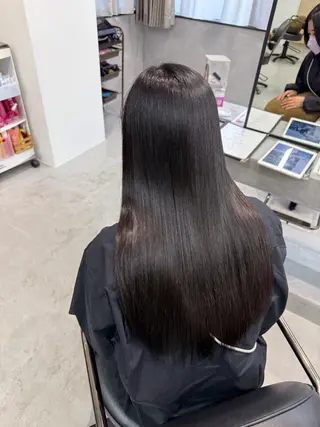 ロング inity Esakaのヘアスタイル