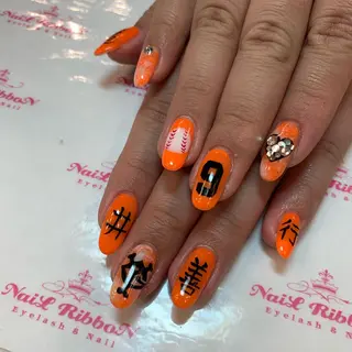 ネイル ネイルリボン 受付スタッフのネイルデザイン