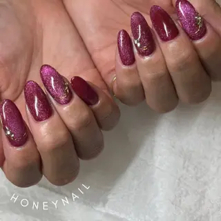 セミロング 秋山 ゆかりのネイルデザイン