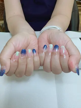 ネイル 🎠きしもと あずさ⛱のネイルデザイン