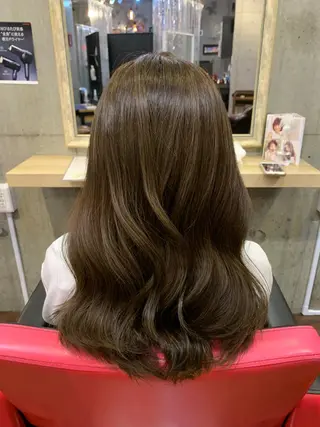 セミロング カラー ナカジマ ハルカのヘアスタイル