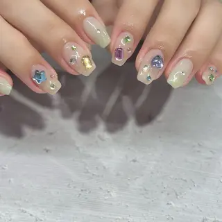 ネイル 鈴木 まゆのネイルデザイン