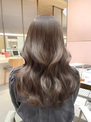 セミロング カラー ヘアアレンジ 🤎小顔レイヤー /ベージュ🤎友香のヘアスタイル