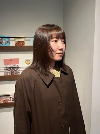 ミディアム 渡邊 百咲のヘアスタイル