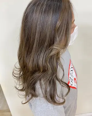 カラー SALOWIN栄 高須大貴のヘアスタイル