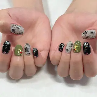 ネイル 東 千夏のネイルデザイン