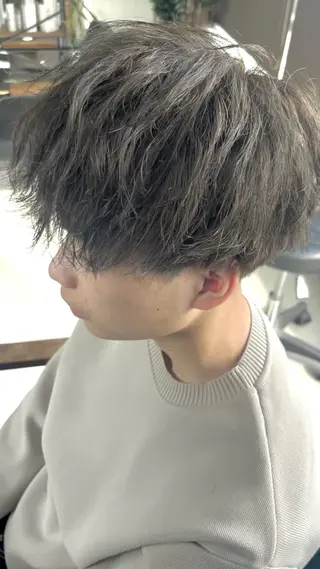 カラー メンズ メンズパーマ& ハイトーン特化谷村のヘアスタイル