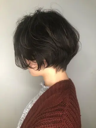 ショート カラー 上品な大人レイヤー 🍀渋谷🍀濱口敬太のヘアスタイル