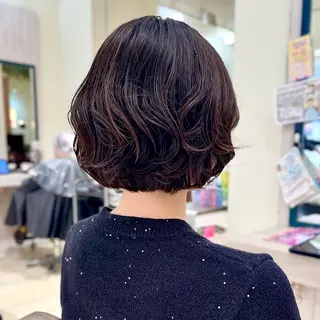 パーマ オオソネ マリアのヘアスタイル