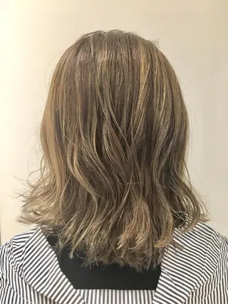 ミディアム 小夏の⭐️ パパです⭐️のヘアスタイル