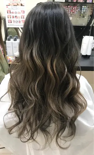 ロング カラー パーマ ヘアアレンジ メンズ キッズ ネイル マツエク・マツパ Lien 深井店のヘアスタイル