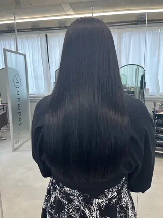 ロング カラー yuri🌼 NUMBER 天王寺のヘアスタイル