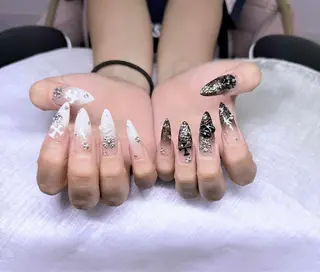 ネイル Lee Nailsのネイルデザイン