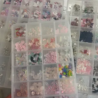 ネイル AMATERAS 💅💖AKINAのネイルデザイン