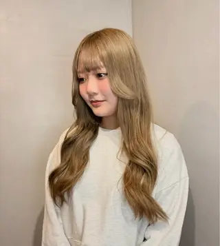 ロング カラー BeBe /スタイリストのヘアスタイル