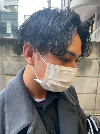 ショート パーマ メンズ 嶋佐 昌大 シマサマオのヘアスタイル