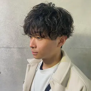 ショート パーマ メンズ 推しカラー オタク美容師 山本のヘアスタイル
