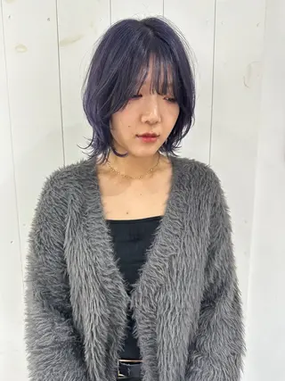 カラー 🩵HOLLY🩵 ブリーチ🩵カレンのヘアスタイル